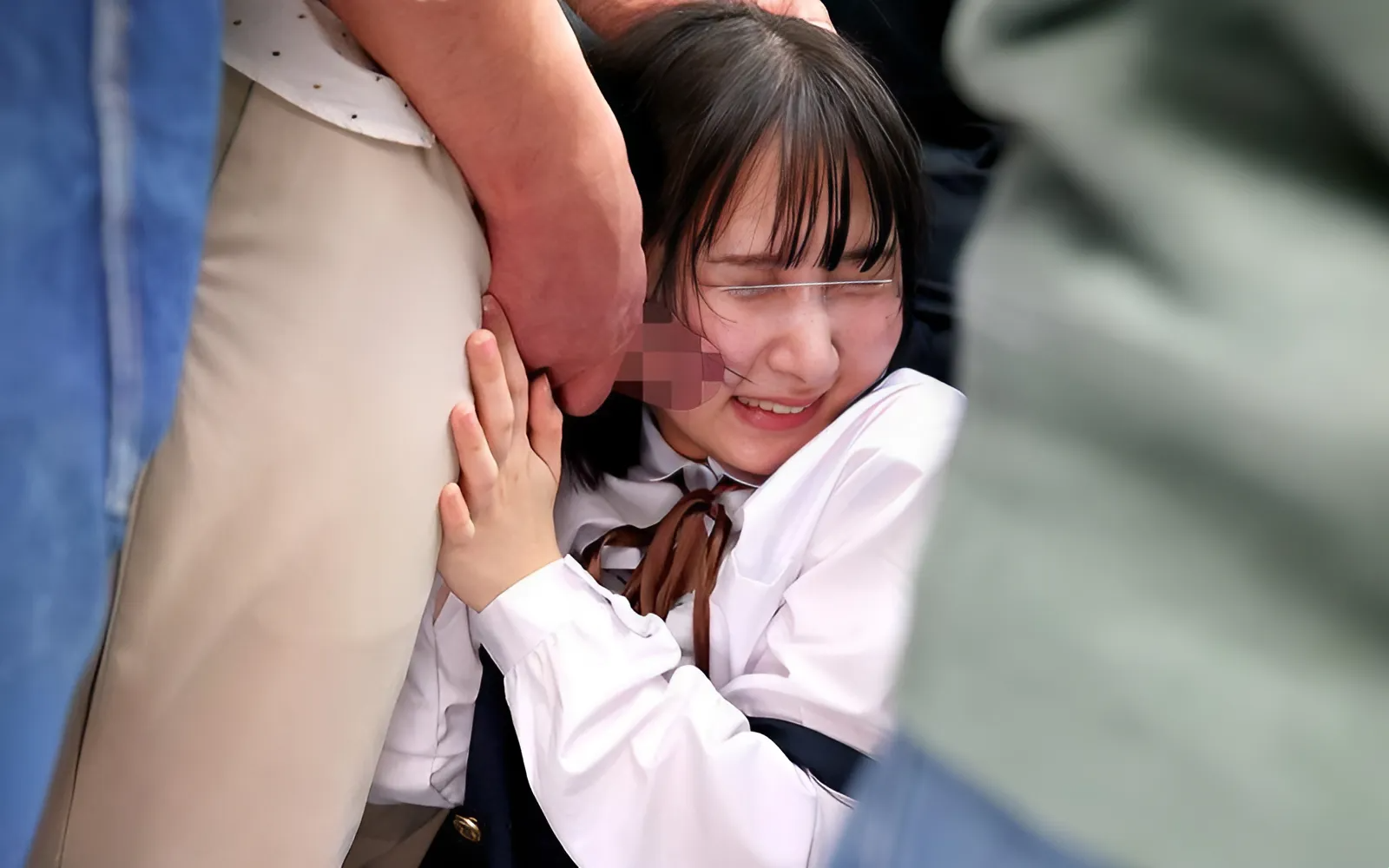 NHDTB-817 Mag-isang sumakay sa tren ang babaeng estudyante at ang ending