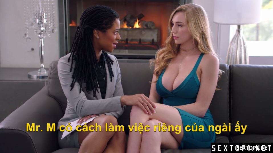 Pinaglalaruan ang puke ni secretary Kendra